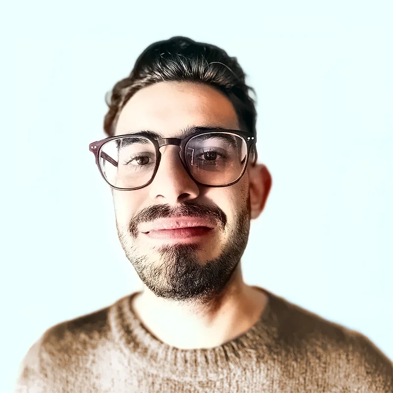 Tommaso canu's picture in color.